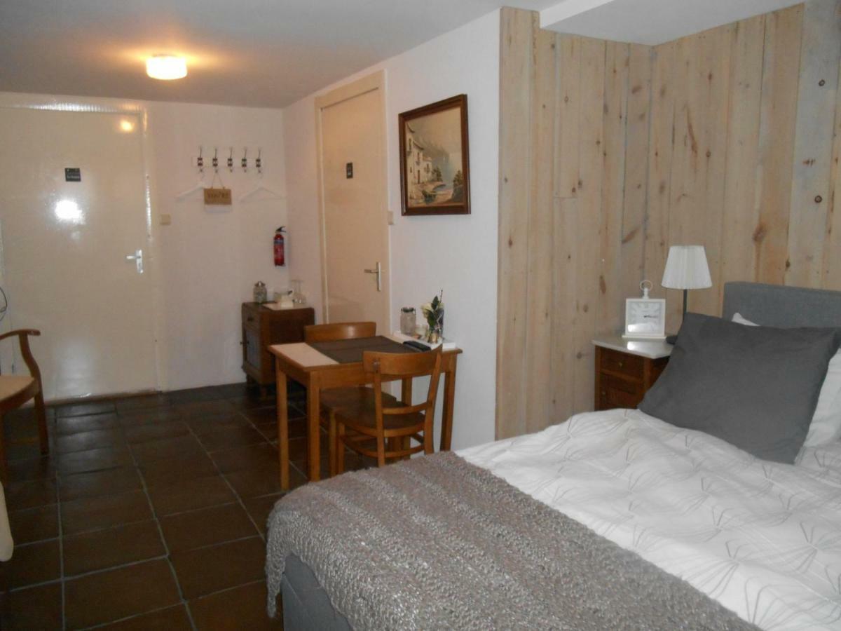 Anneke'S Bed En Botterhammeke Apartment Woensdrecht Exterior photo